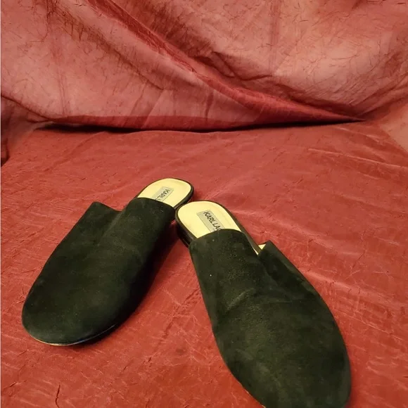 Flats - Picture 2 of 9